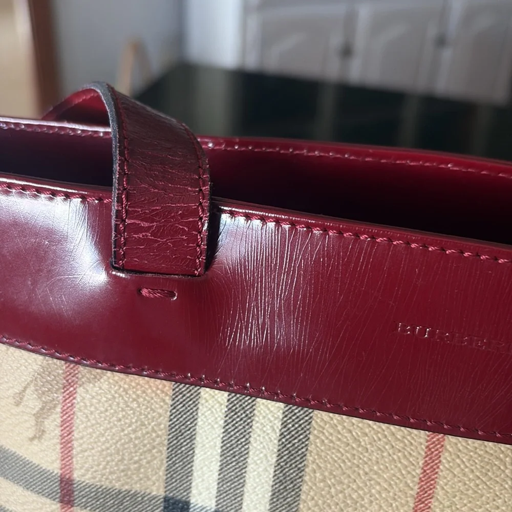 Burberry Haywood EUC Vintage Bucket Monogram Plaid Women's Tote - Picture 11 of 11